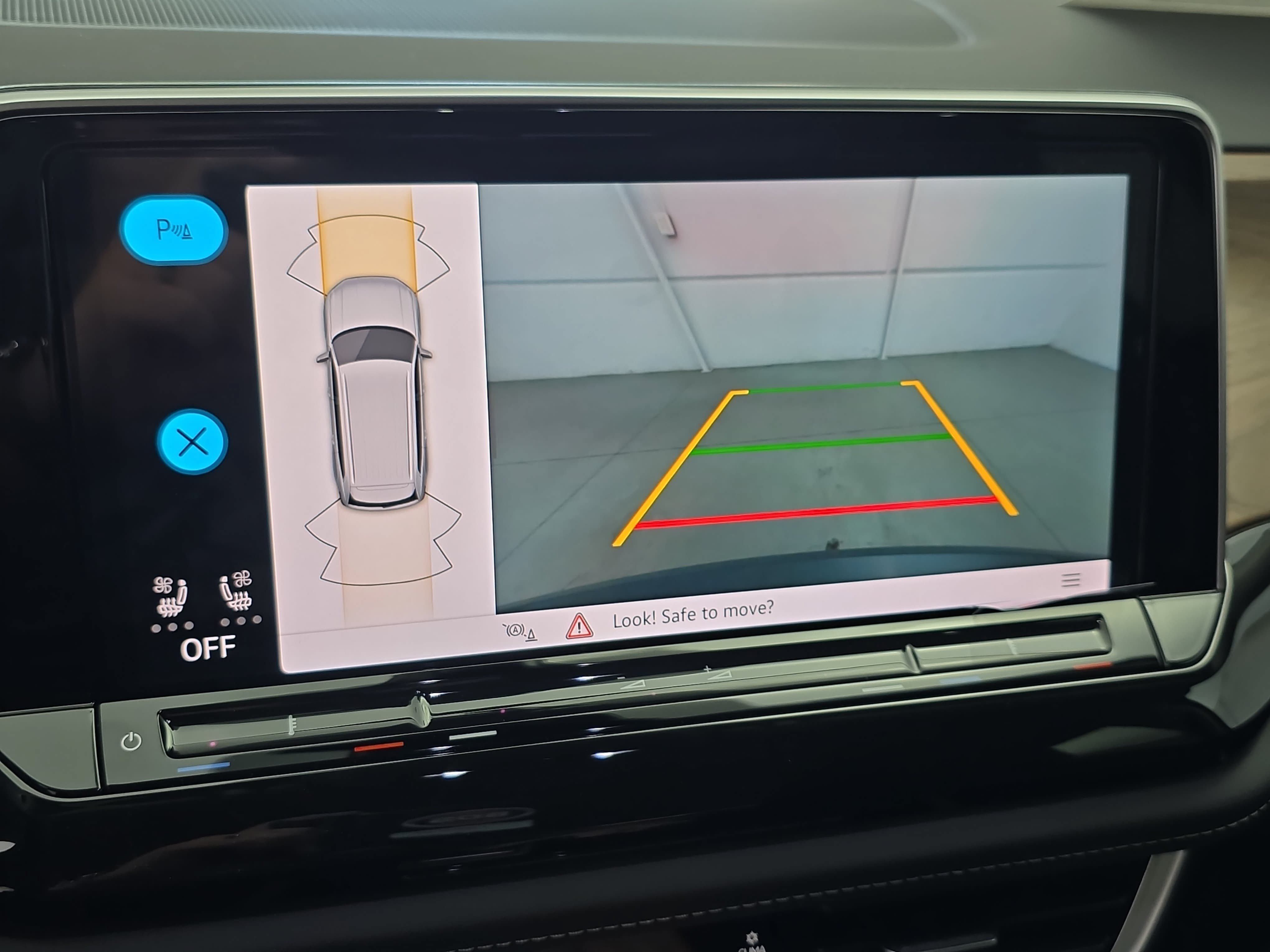 New 2026 Volkswagen Atlas SE FWD image 23