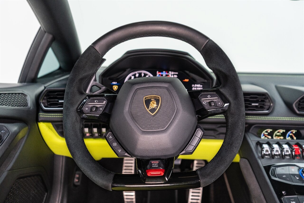Used 2017 Lamborghini Huracan LP 610-4 AWD/4WD image 74