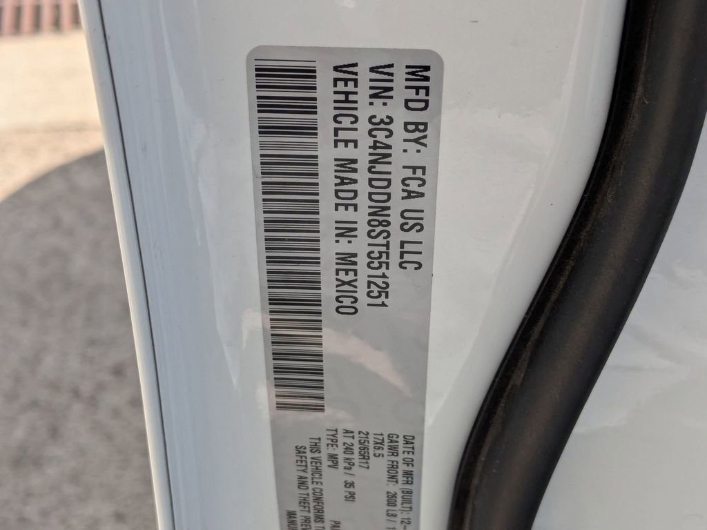 Used 2025 Jeep Compass Trailhawk image 28