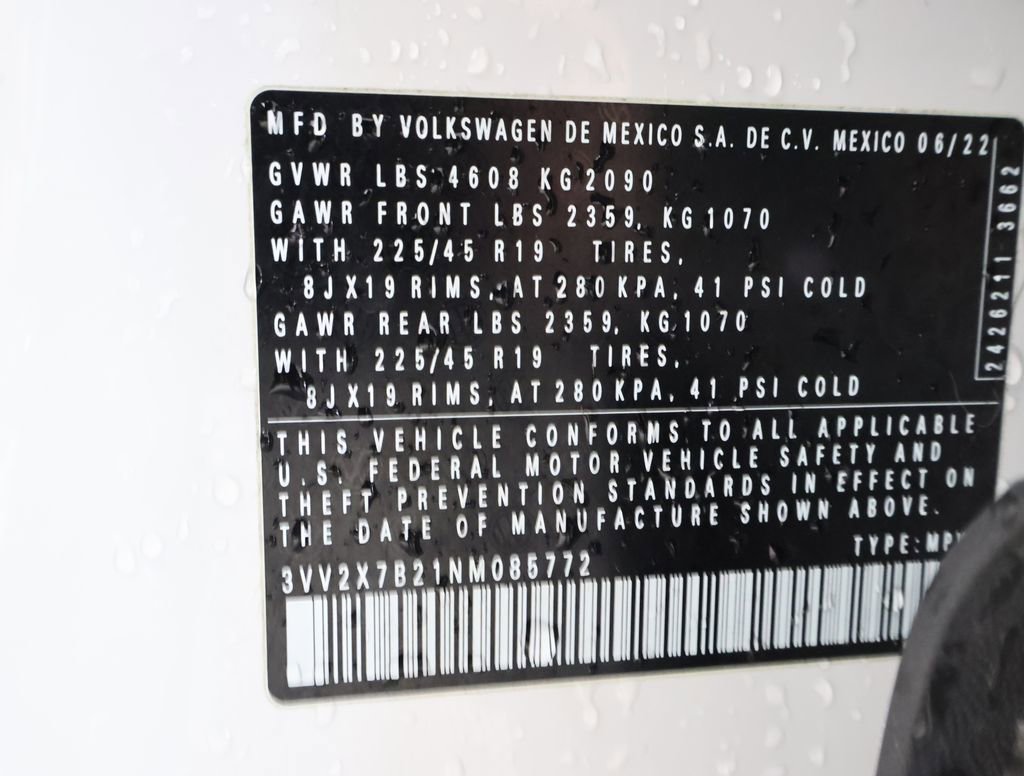 Used 2022 Volkswagen Taos SEL w/ Panoramic Sunroof Package image 12