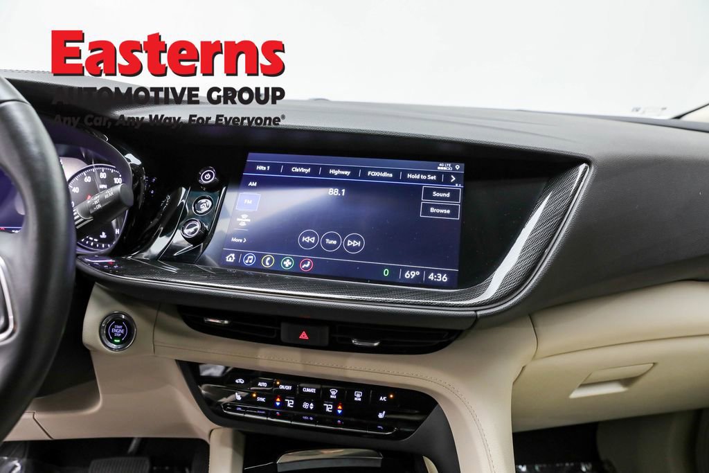Used 2023 Buick Envision Essence image 12