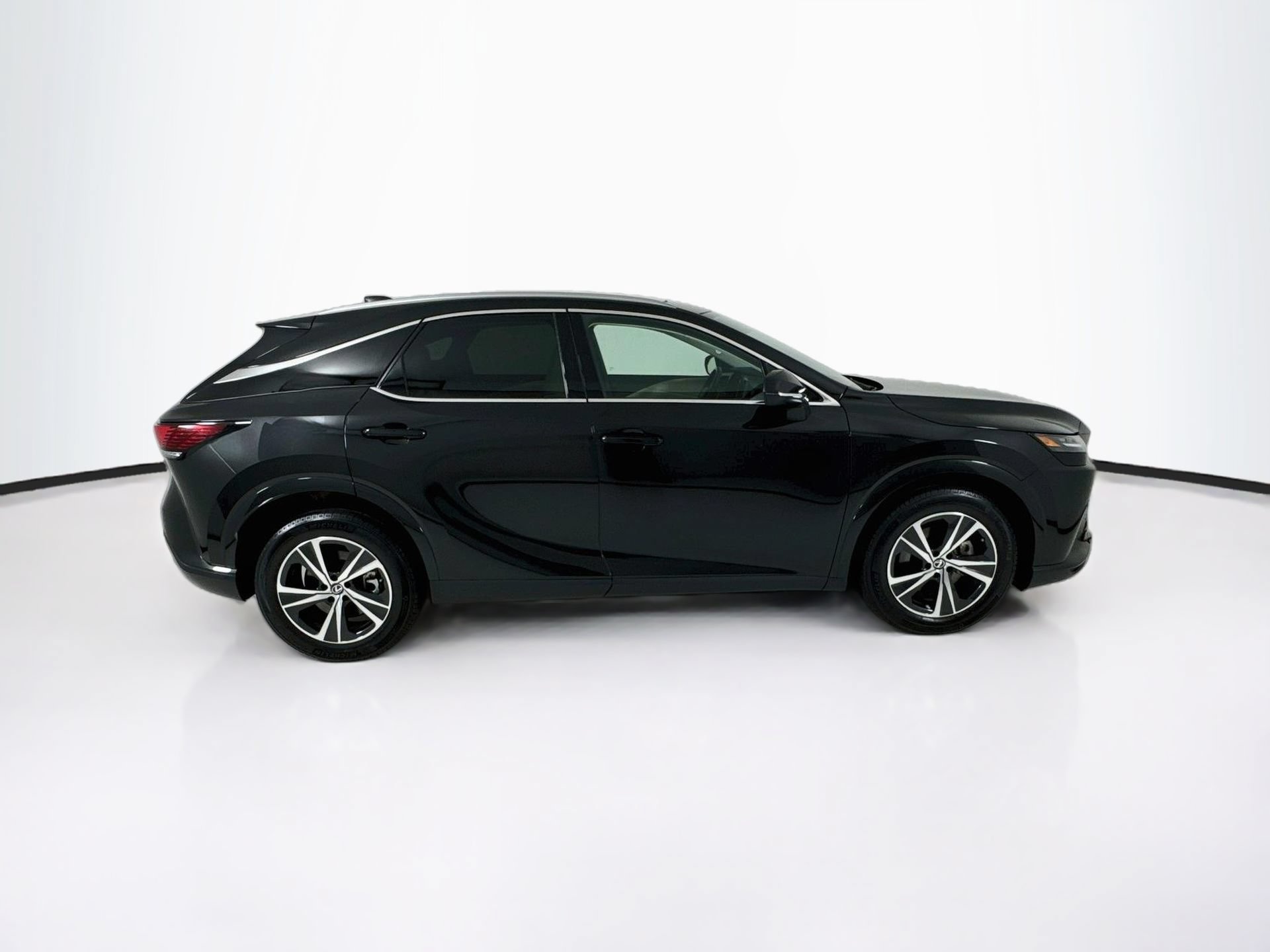 Used 2024 Lexus RX 350 Premium w/ Cold Area Package AWD/4WD image 9