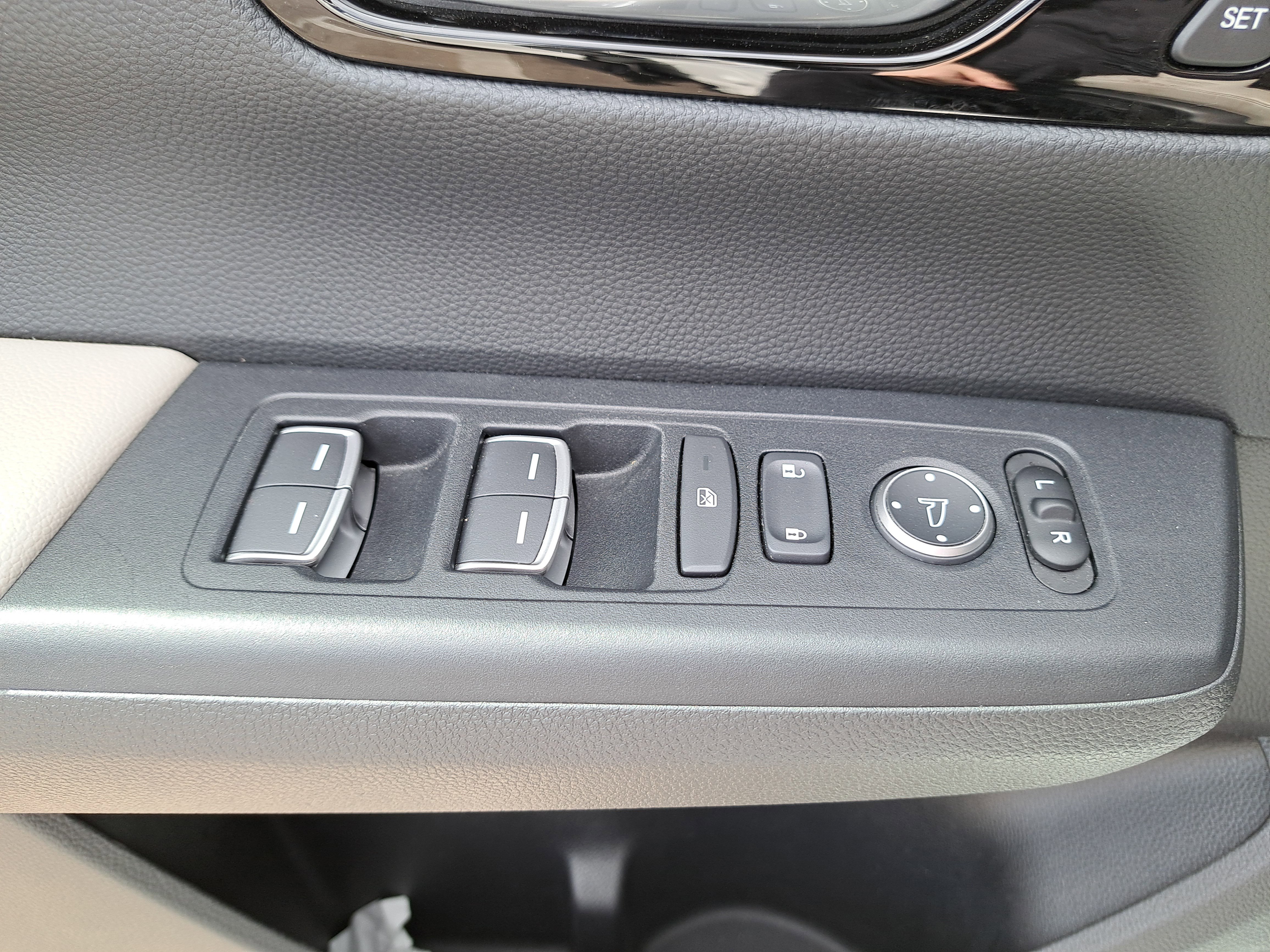 Used 2024 Honda CR-V EX-L image 28