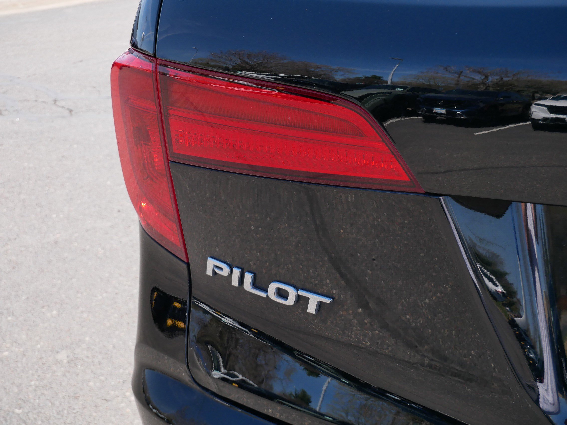 Used 2017 Honda Pilot EX-L image 17