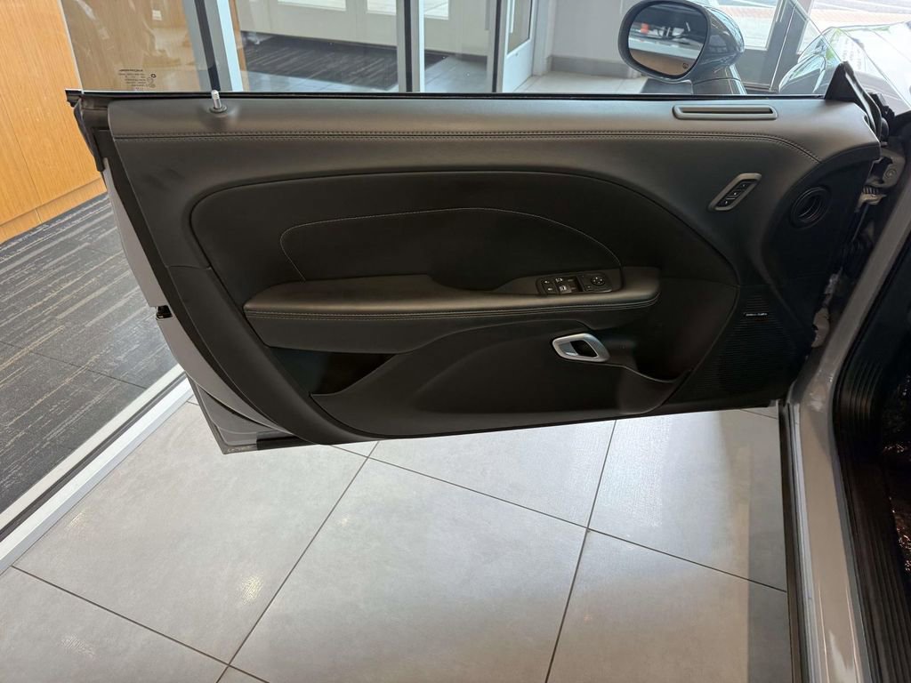 Used 2022 Dodge Challenger R/T Scat Pack RWD image 29