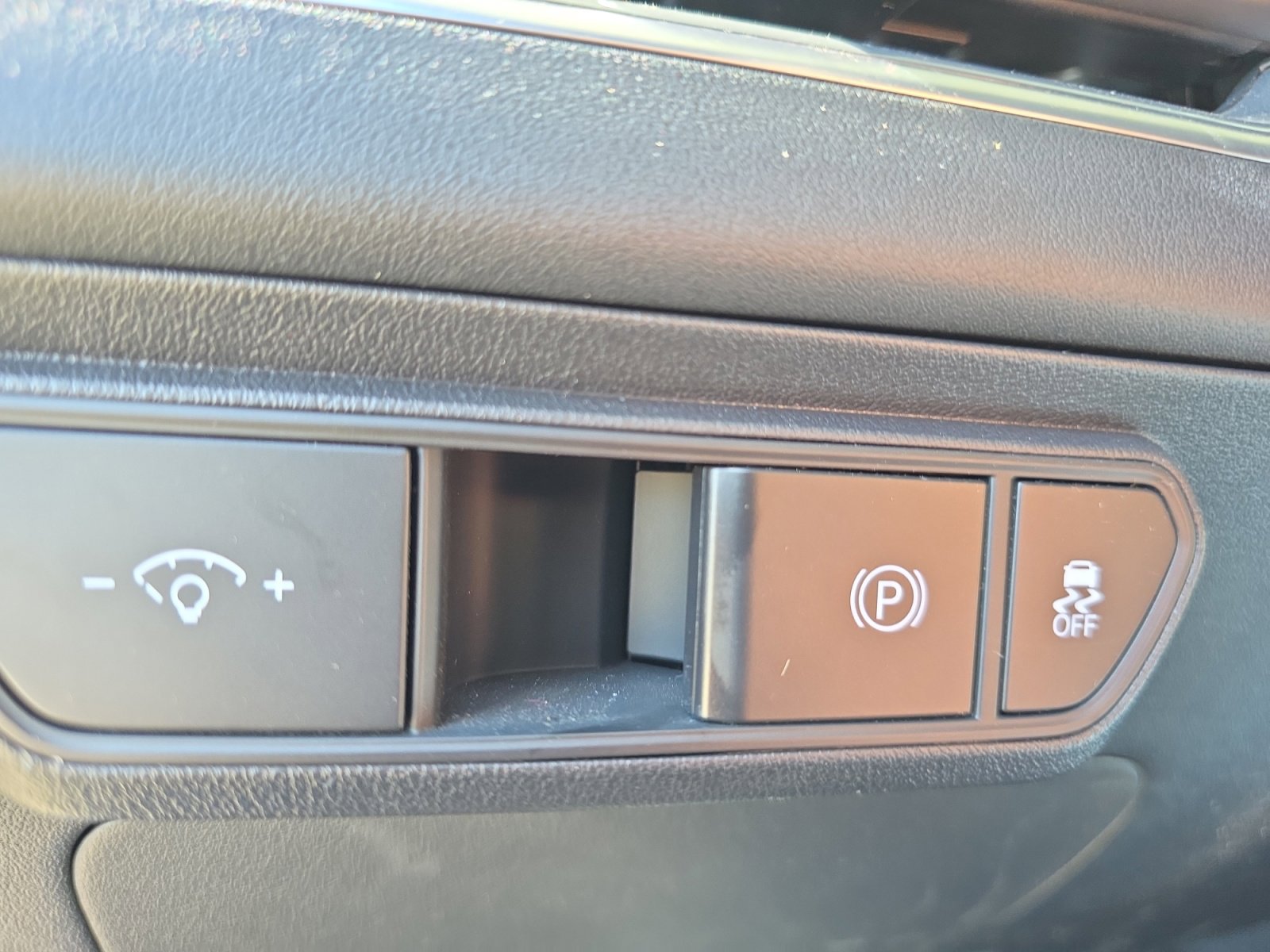 Used 2025 Kia K4 GT-Line w/ GT-Line Premium Package image 25