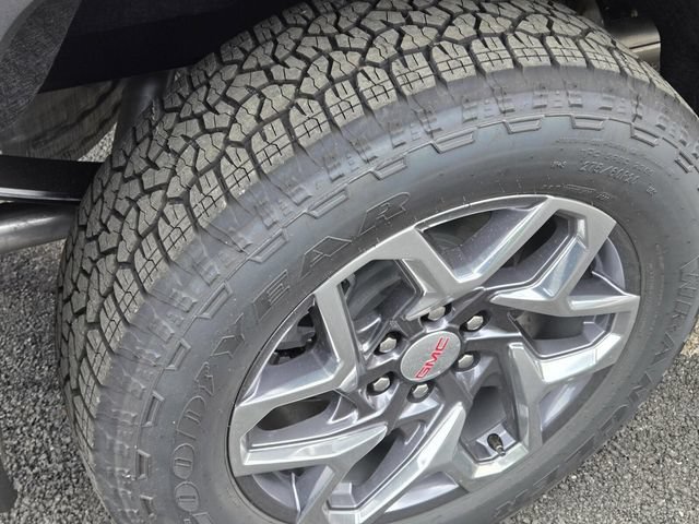 New 2026 GMC Sierra 1500 SLT AWD/4WD image 7