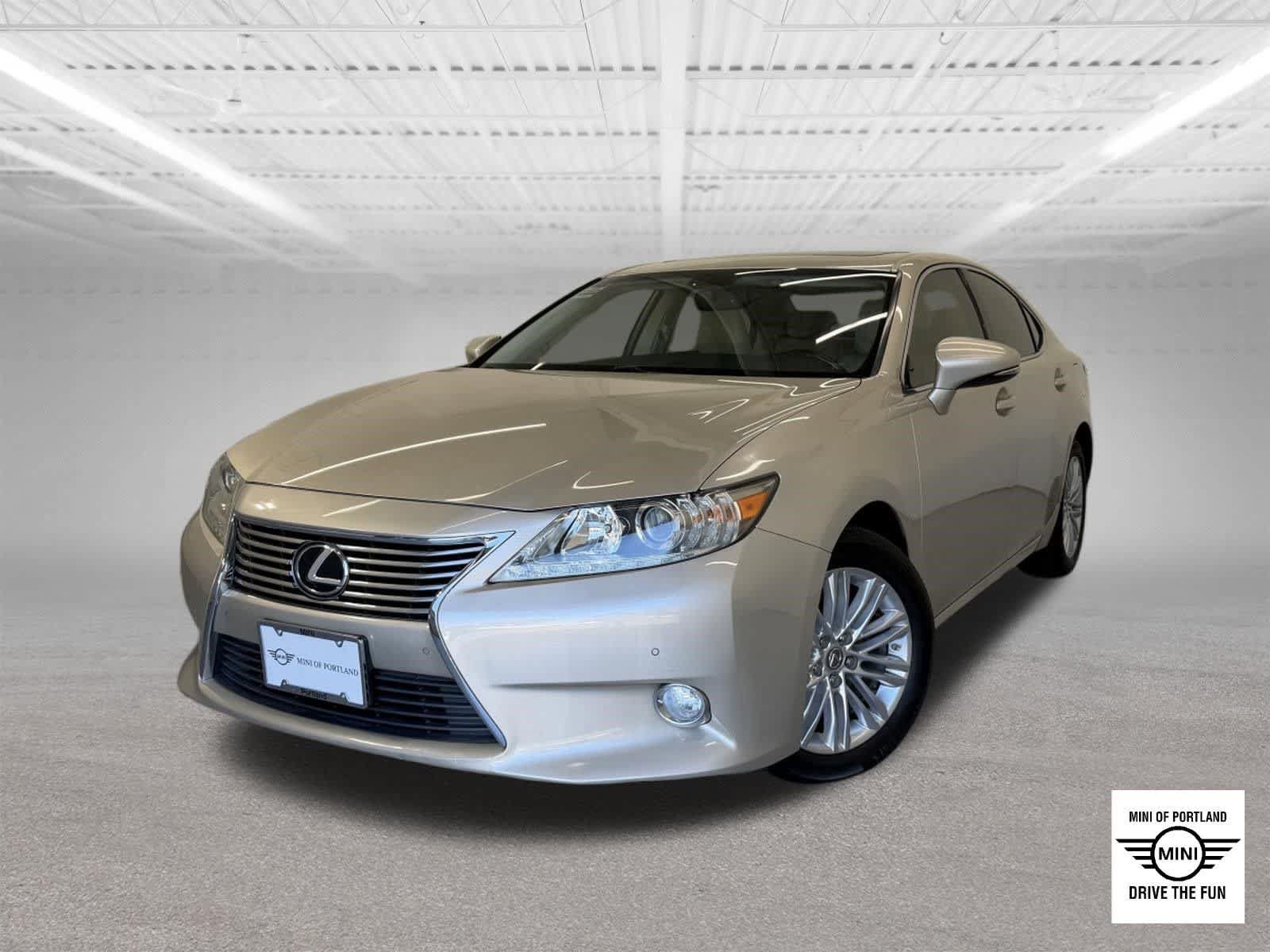Used 2013 Lexus ES 350 w/ Luxury Pkg