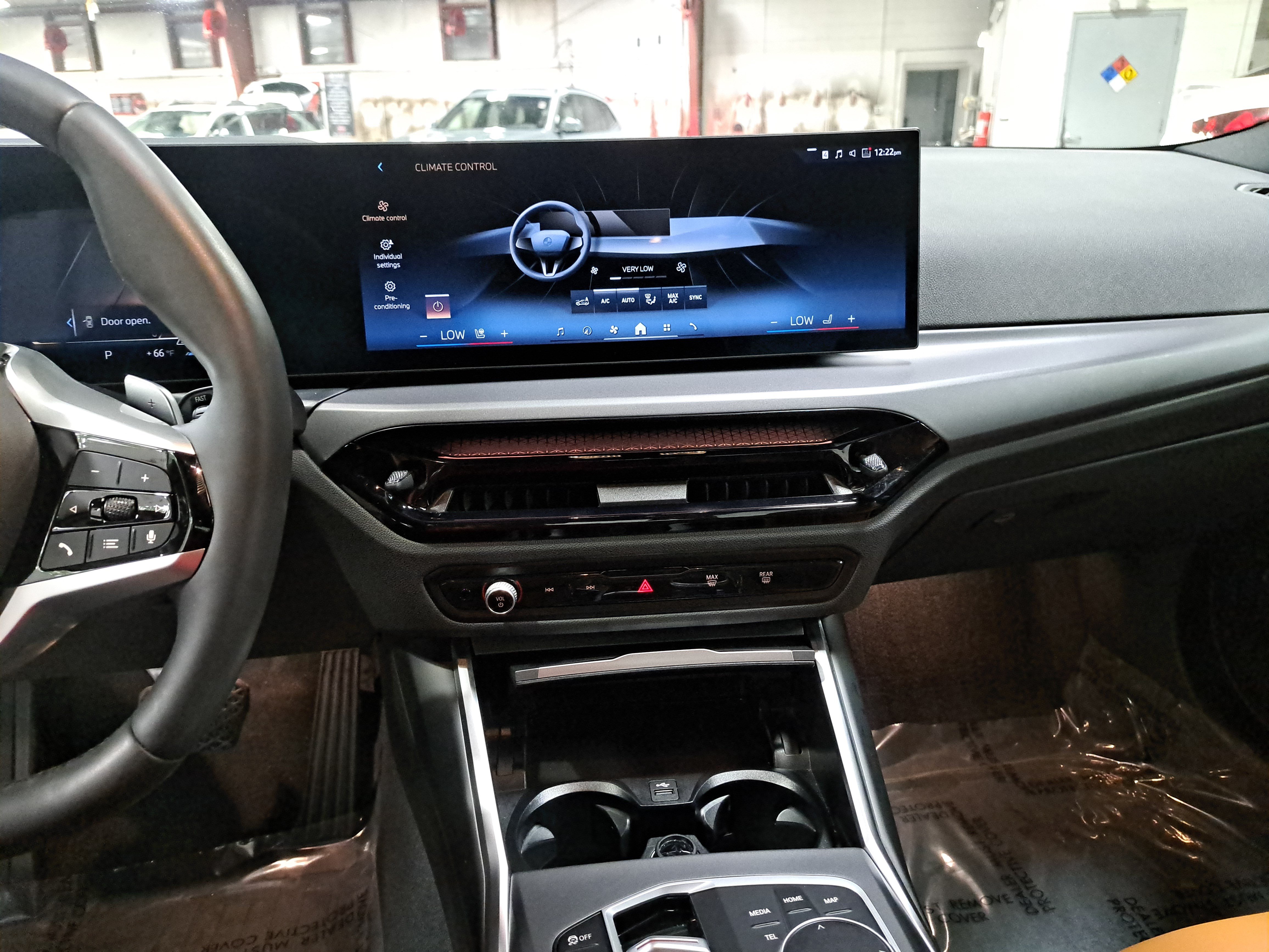 Certified 2025 BMW 230i Coupe w/ M Sport Package RWD image 20