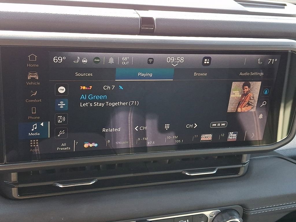 Used 2025 Jeep Wrangler Unlimited Sahara image 20