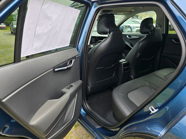 New 2026 Kia Niro Wind FWD image 13