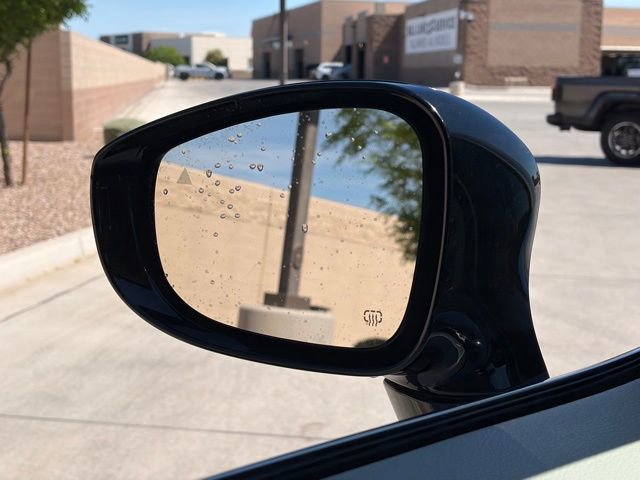 Certified 2024 Chrysler Pacifica Select image 6