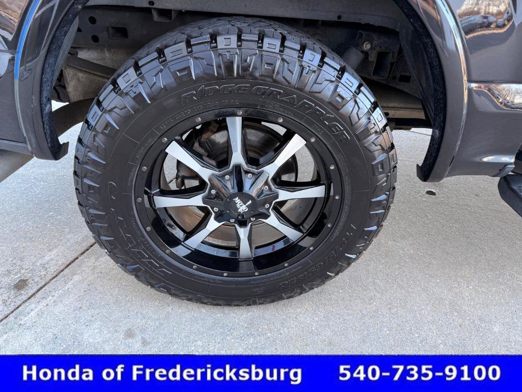 Used 2018 Ford F150 Lariat w/ Equipment Group 502A Luxury image 12