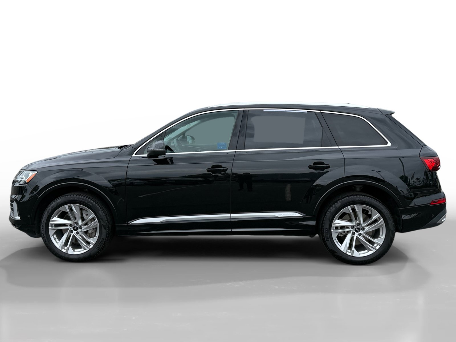 Used 2023 Audi Q7 3.0T Premium Plus w/ Premium Plus Package AWD/4WD image 2