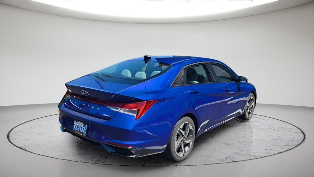 Used 2023 Hyundai Elantra Limited FWD image 5