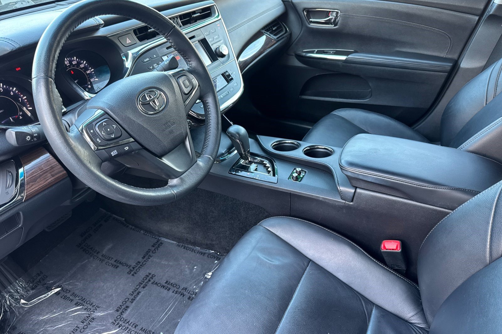 Used 2014 Toyota Avalon XLE Premium FWD image 4