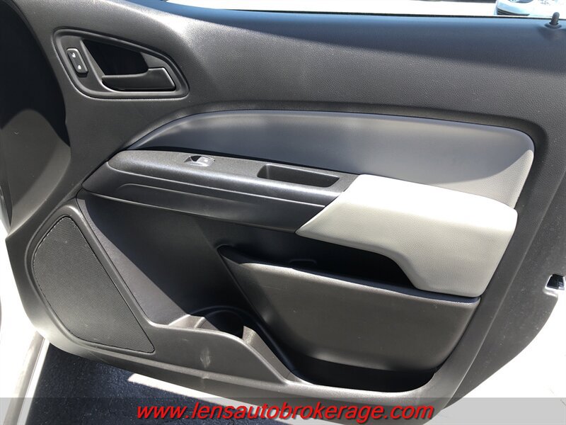 Used 2019 Chevrolet Colorado W/T RWD image 20