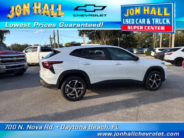 Used 2024 Chevrolet Trax RS w/ Driver Confidence Package FWD image 9