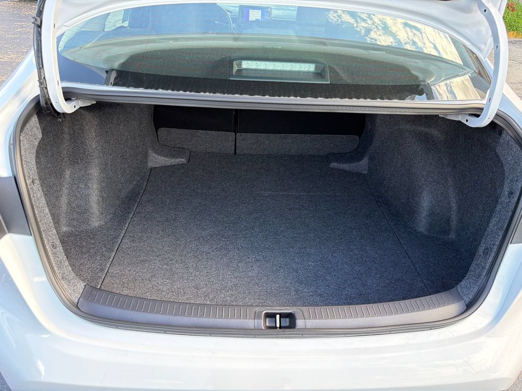 Used 2026 Toyota Corolla LE FWD image 22
