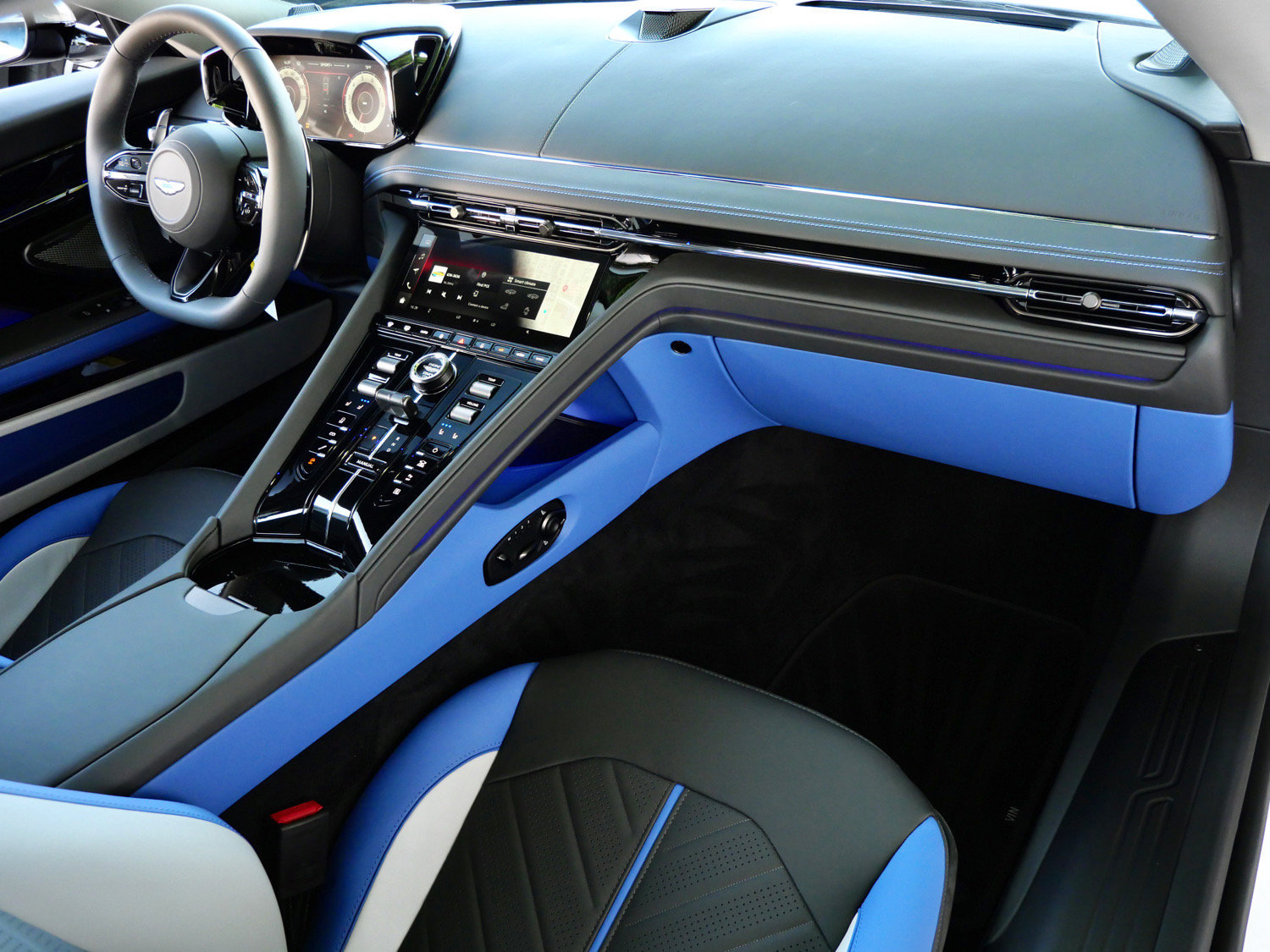 New 2026 Aston Martin DB12 Coupe RWD image 10