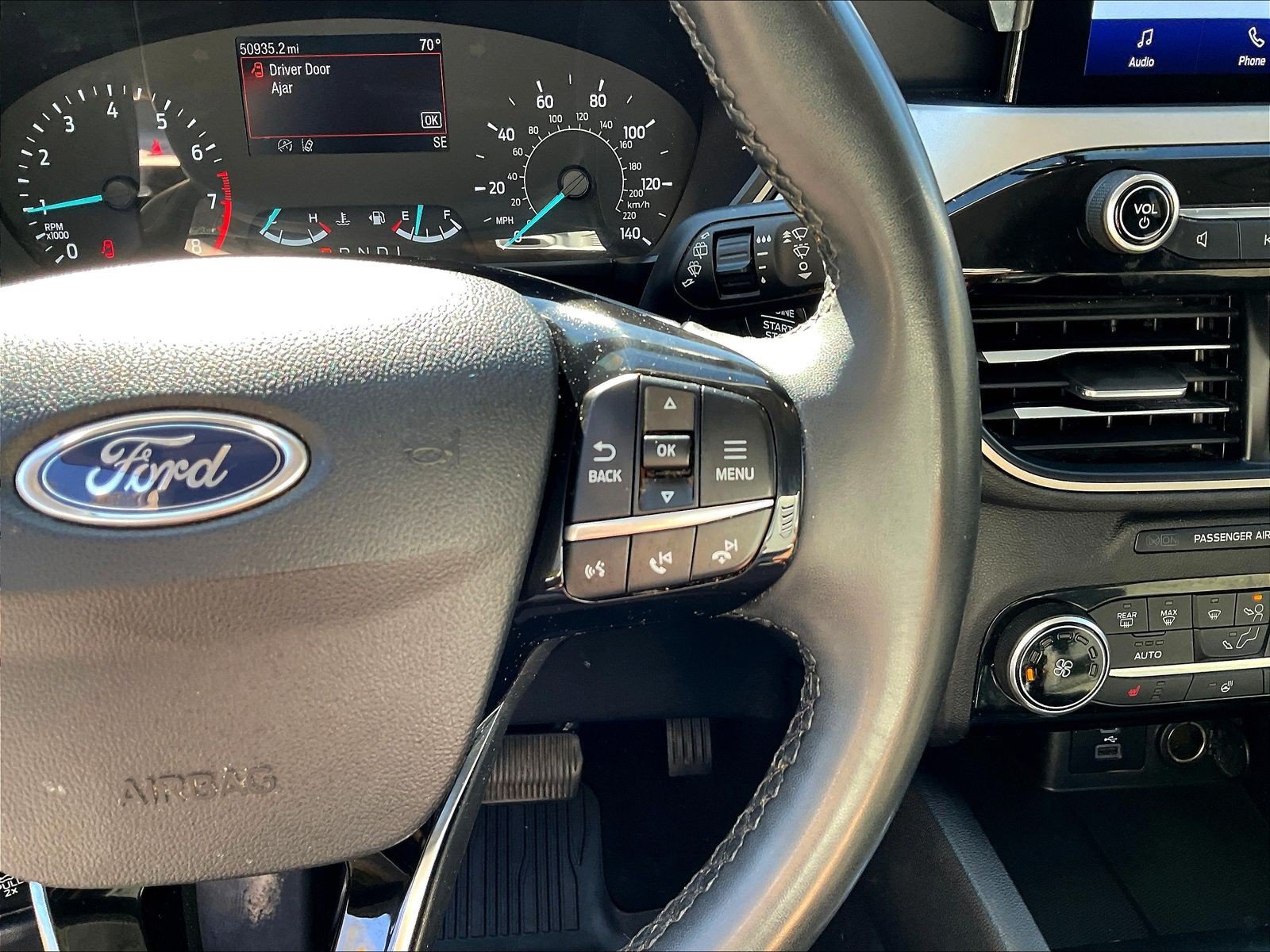 Used 2022 Ford Escape SE w/ Cold Weather Package AWD/4WD image 13