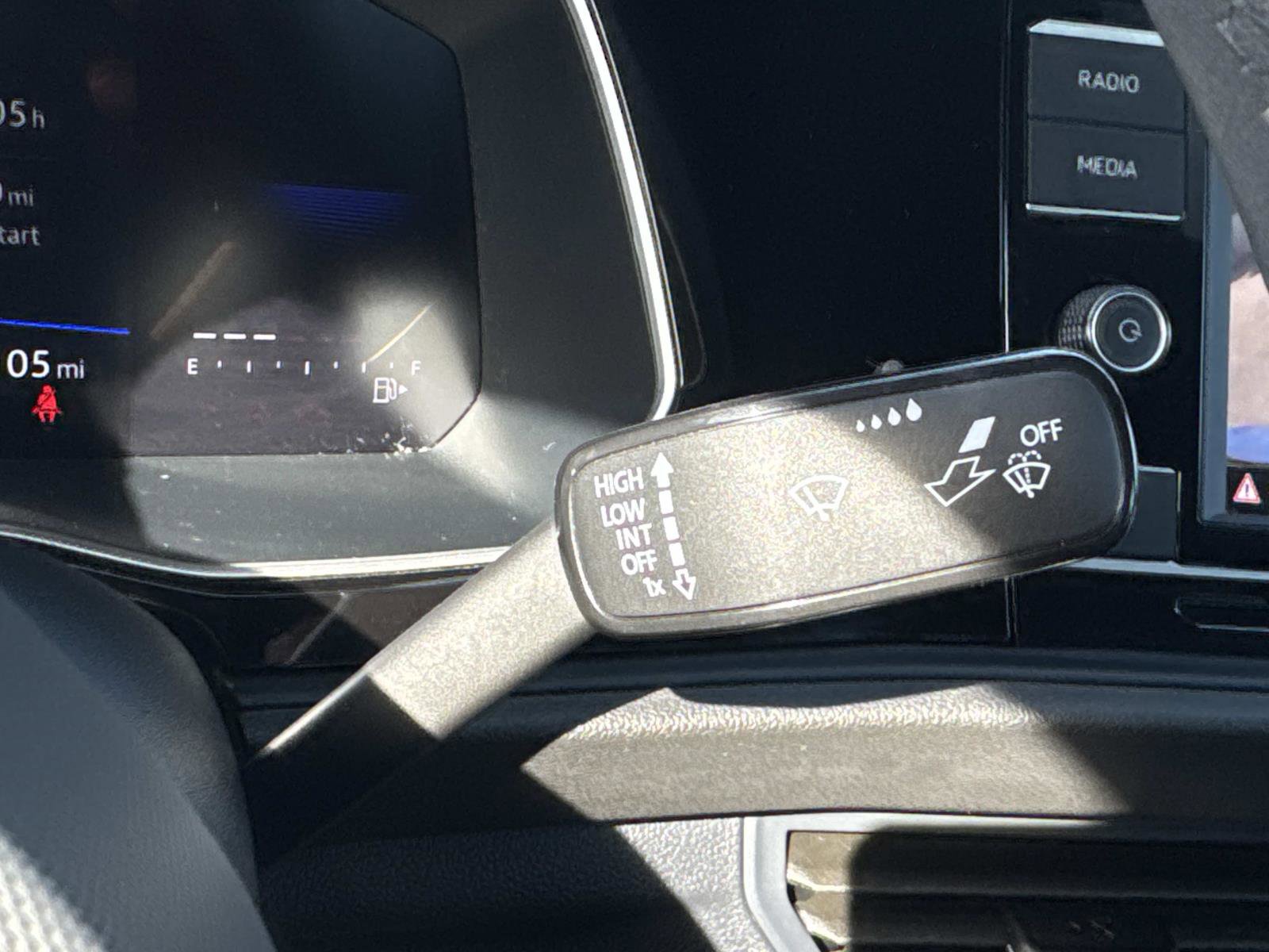 Certified 2024 Volkswagen Jetta Sport image 19