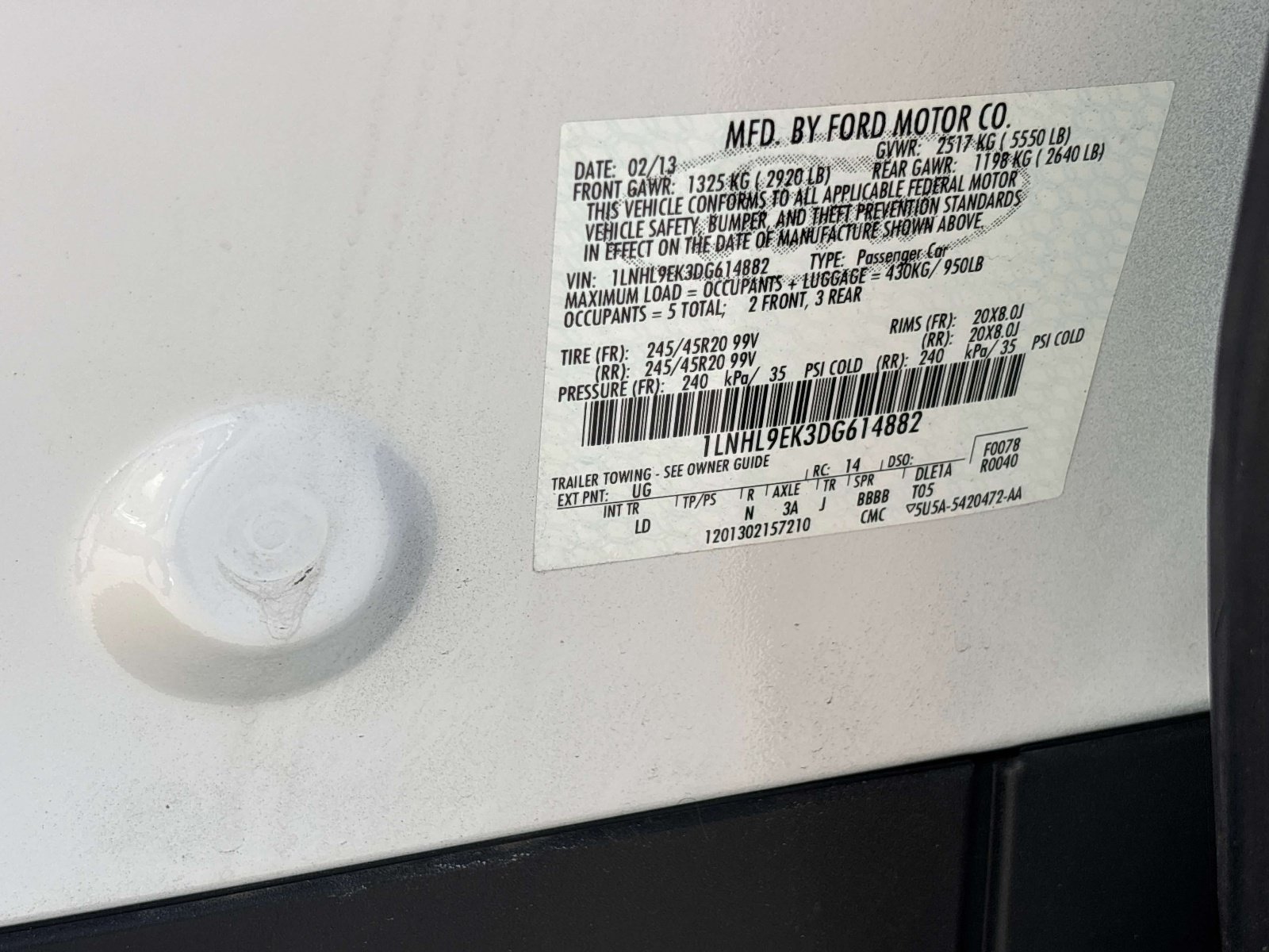 Used 2013 Lincoln MKS AWD image 30