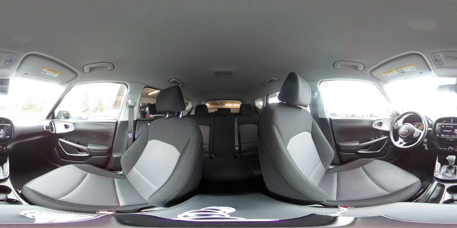 Used 2025 Kia Soul LX w/ LX Technology Package image 42