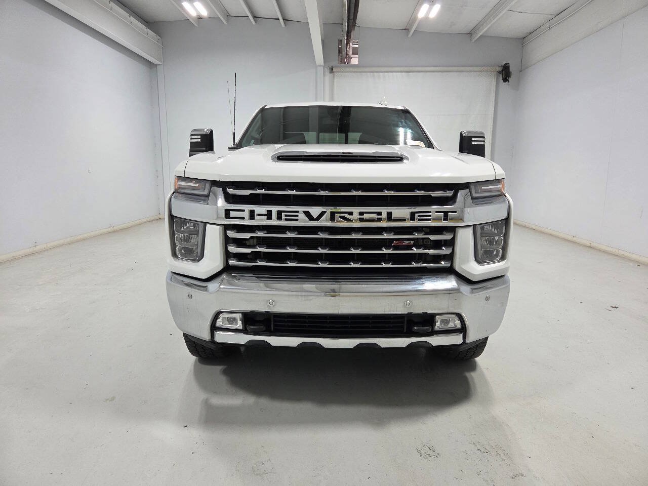 Used 2023 Chevrolet Silverado 2500 LTZ w/ LTZ Convenience Package AWD/4WD image 11