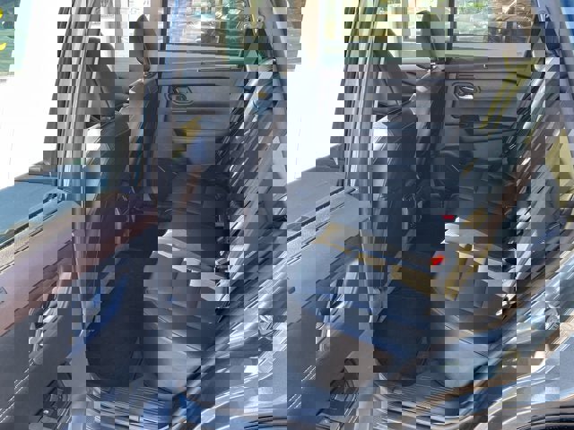 Used 2023 Nissan Rogue SV w/ SV Premium Package image 40