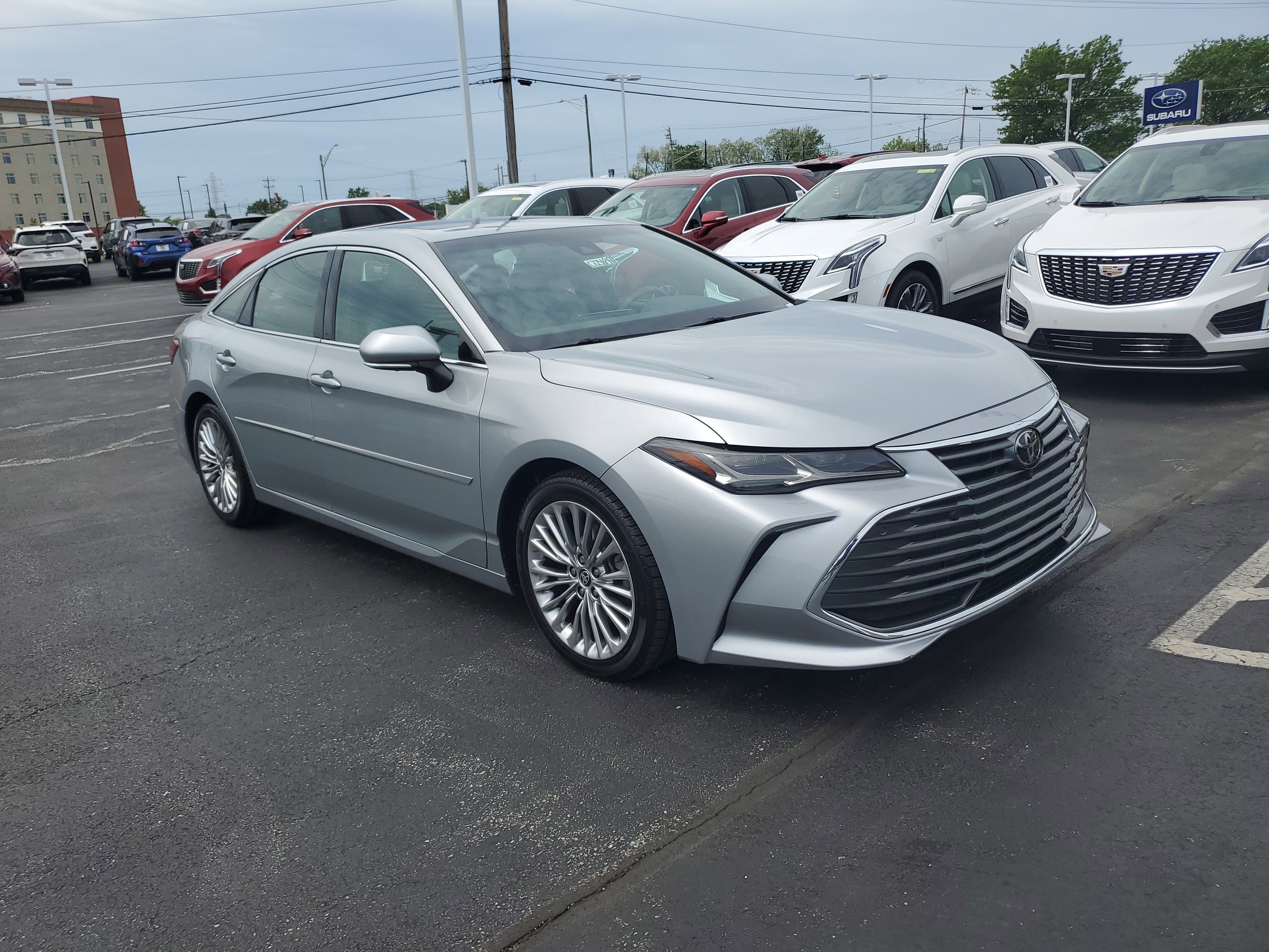 Used 2021 Toyota Avalon Limited w/ Advanced Safety Package AWD/4WD image 4