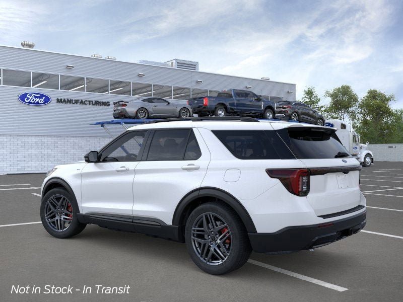 New 2026 Ford Explorer ST-Line w/ ST-Line Street Pack AWD/4WD image 4