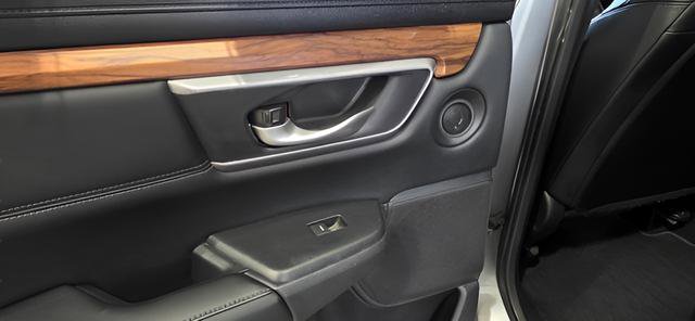 Used 2017 Honda CR-V EX-L image 25