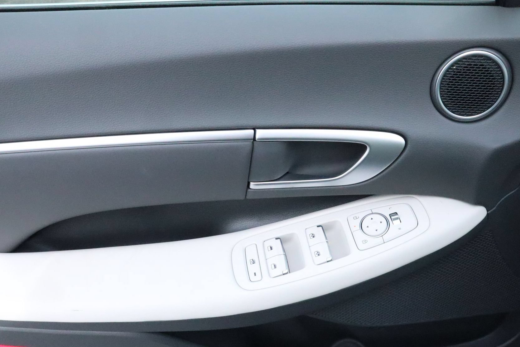 New 2026 Hyundai Sonata SEL FWD image 21