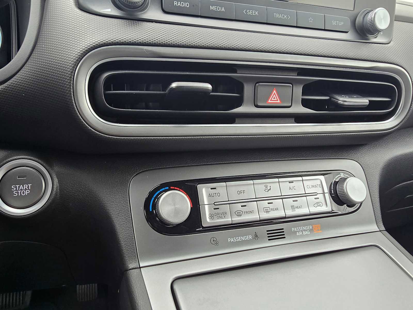 Used 2022 Hyundai Kona SEL w/ Convenience Package image 30