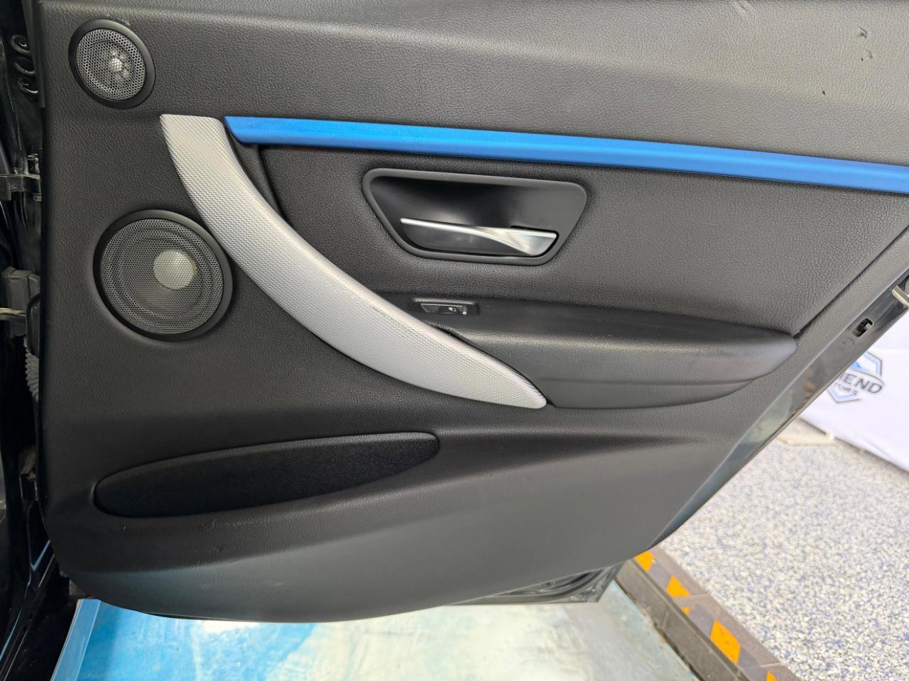 Used 2018 BMW 340i xDrive Sedan AWD/4WD image 22