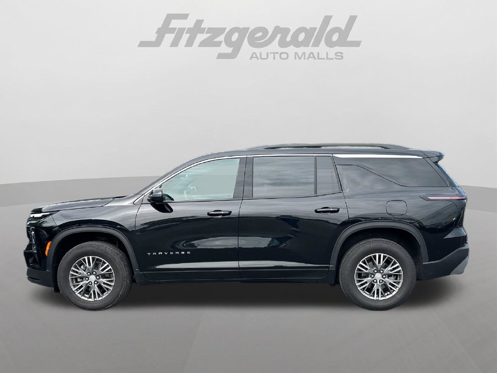Used 2025 Chevrolet Traverse LT AWD/4WD image 5