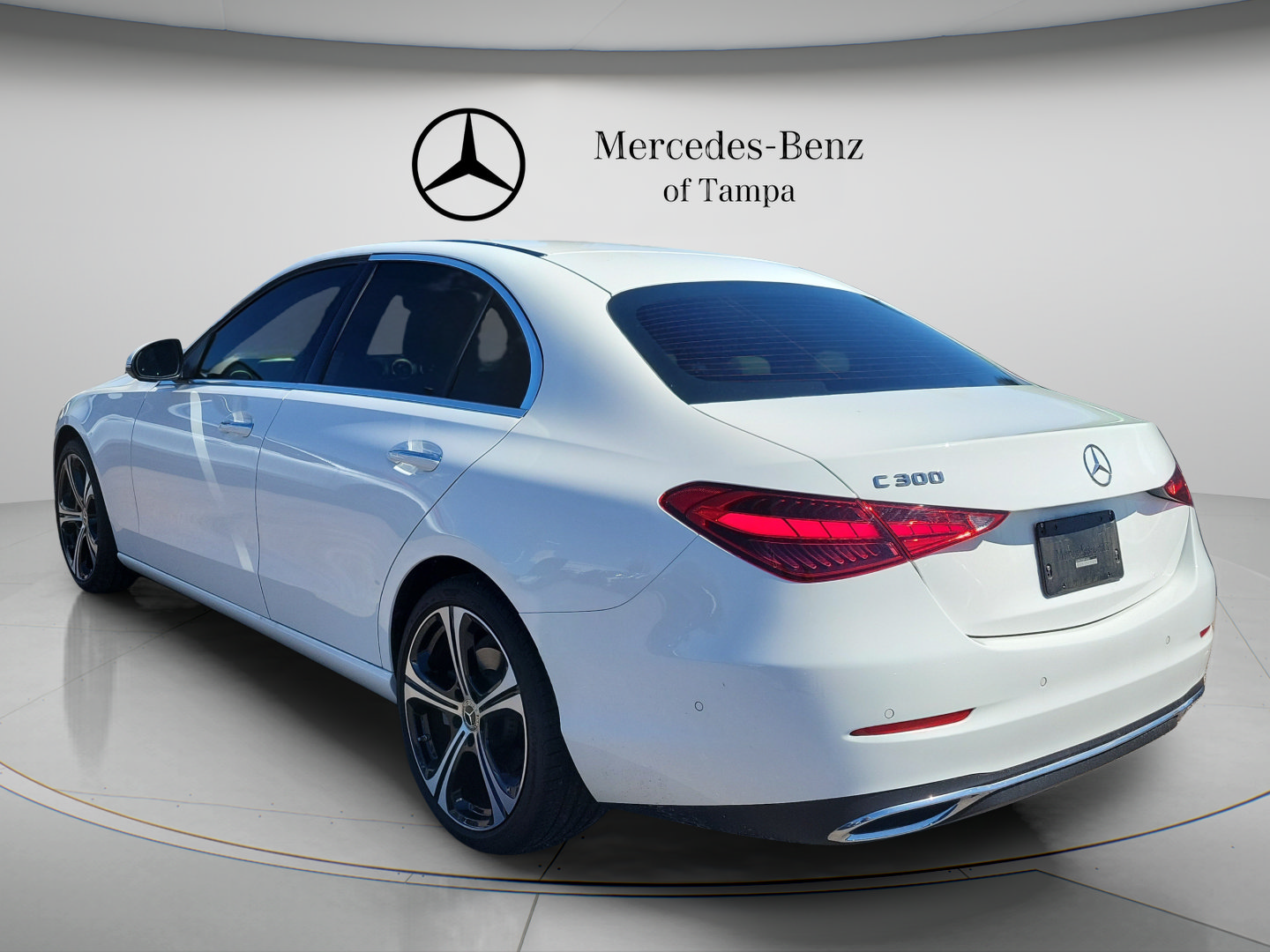 Used 2024 Mercedes-Benz C 300 Sedan image 2