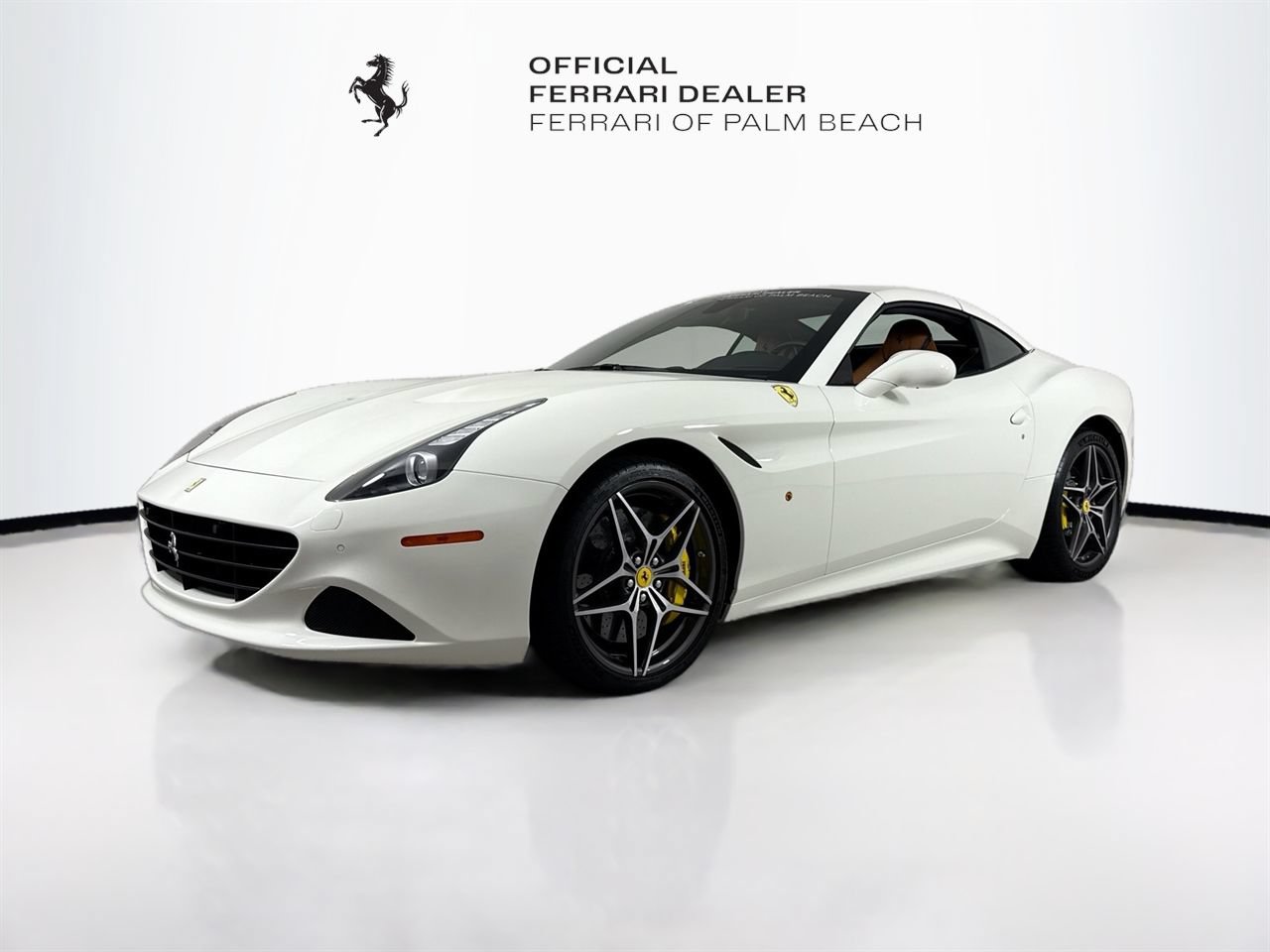 Certified 2017 Ferrari California T RWD image 3