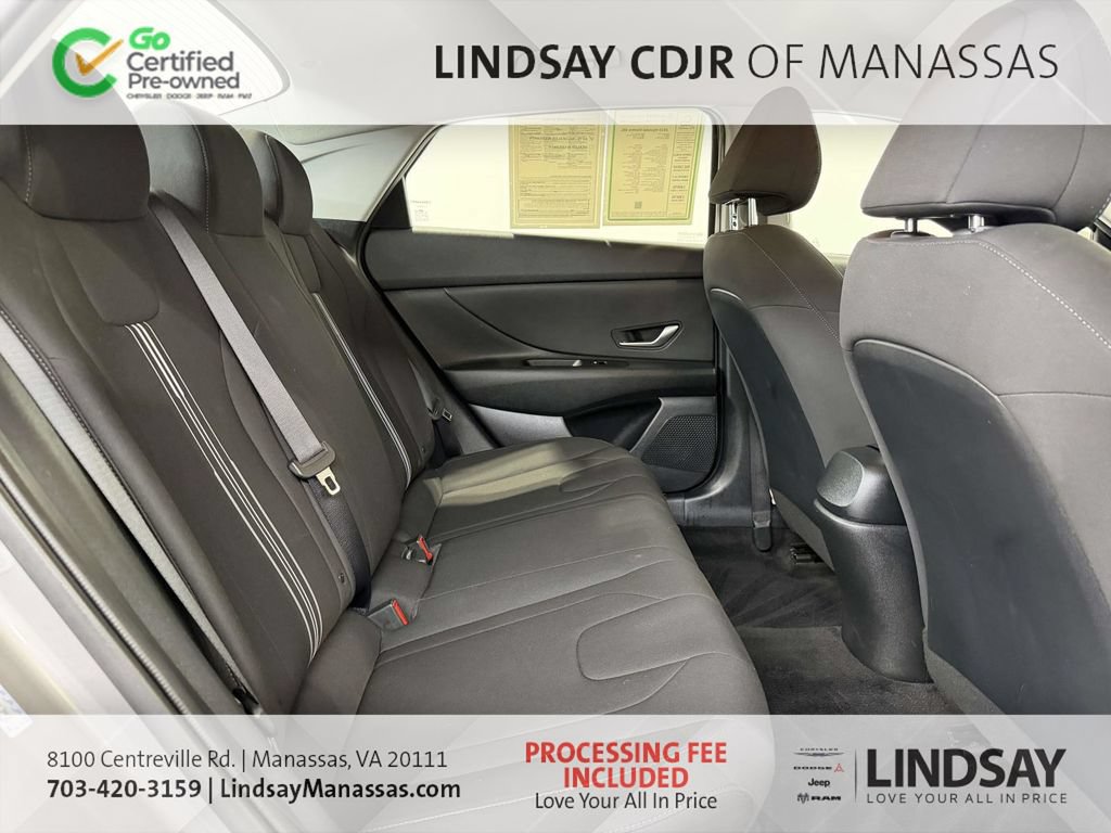 Used 2023 Hyundai Elantra SEL FWD image 17