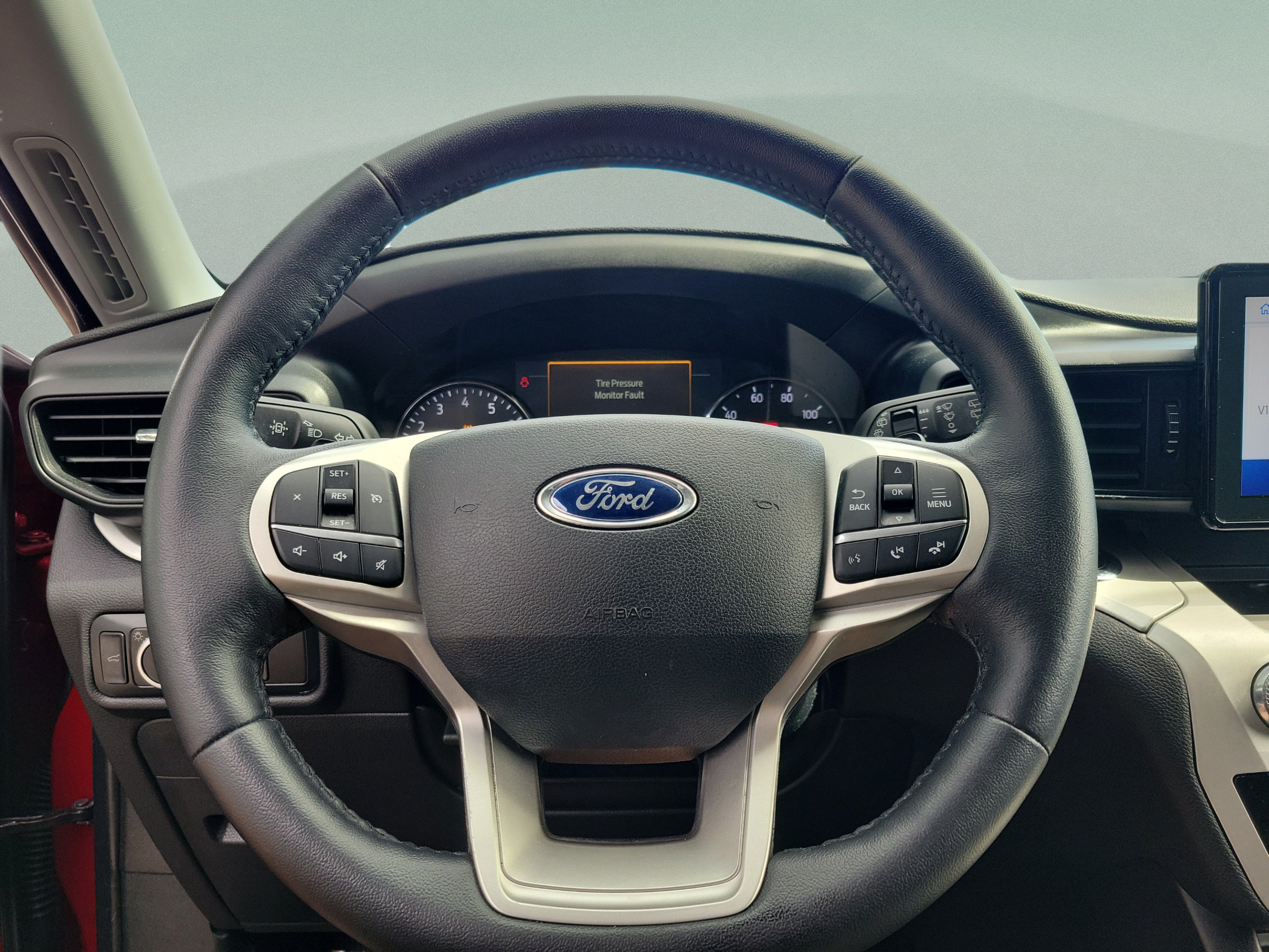 Certified 2020 Ford Explorer XLT RWD image 20