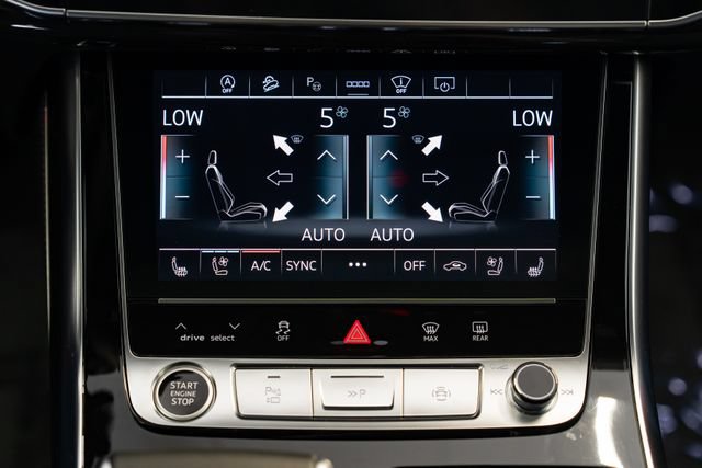 Used 2025 Audi Q8 Prestige AWD/4WD image 13