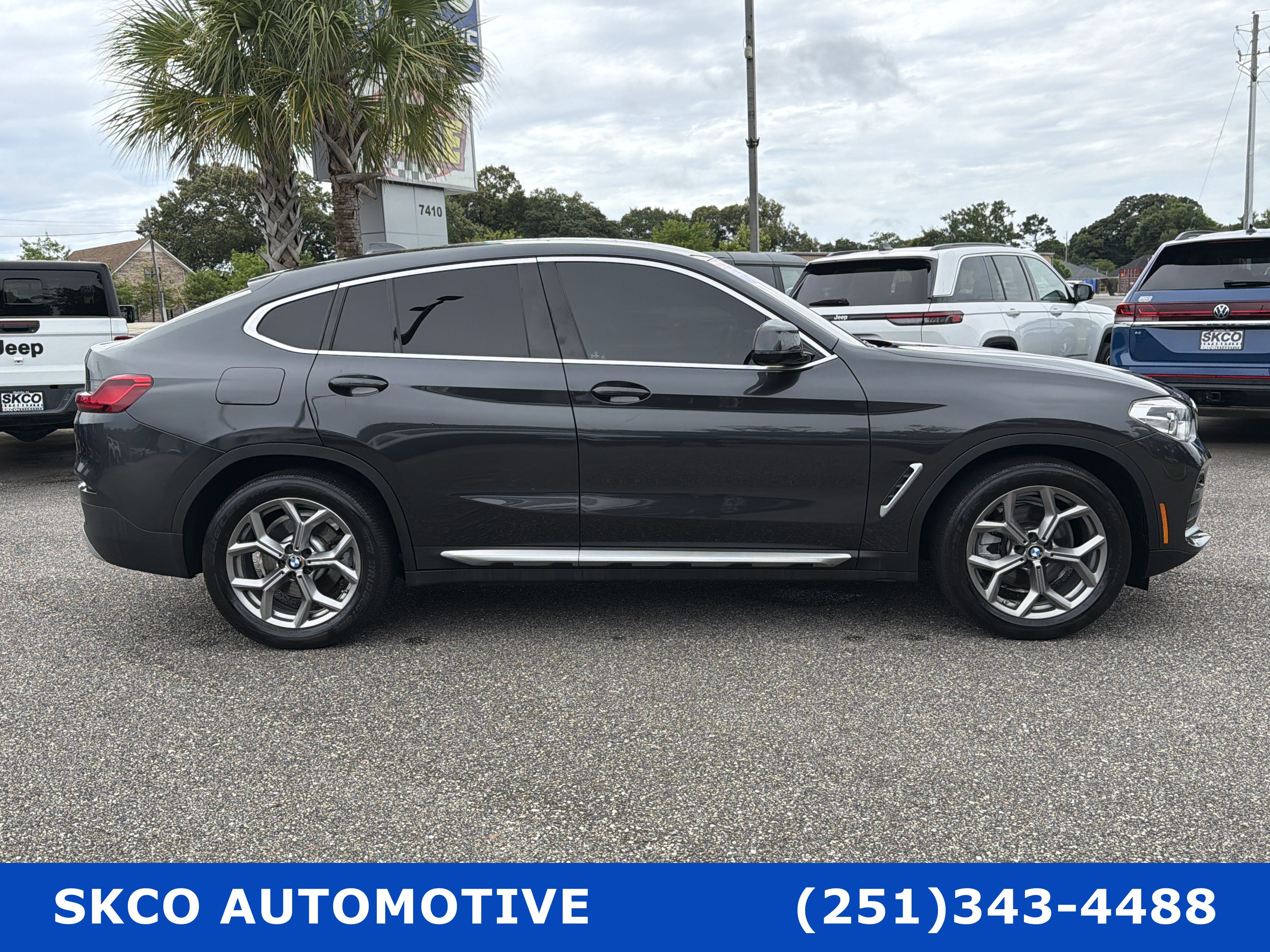Used 2021 BMW X4 xDrive30i w/ Convenience Package AWD/4WD image 6