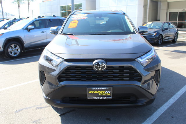 Certified 2022 Toyota RAV4 XLE FWD image 3