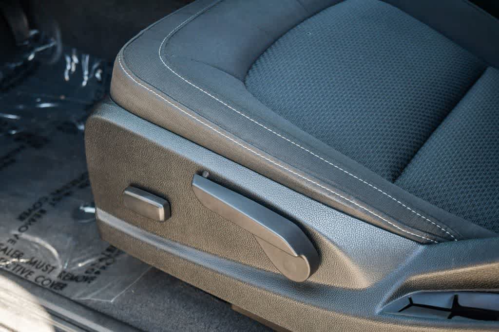 Used 2021 Chevrolet Colorado LT RWD image 24
