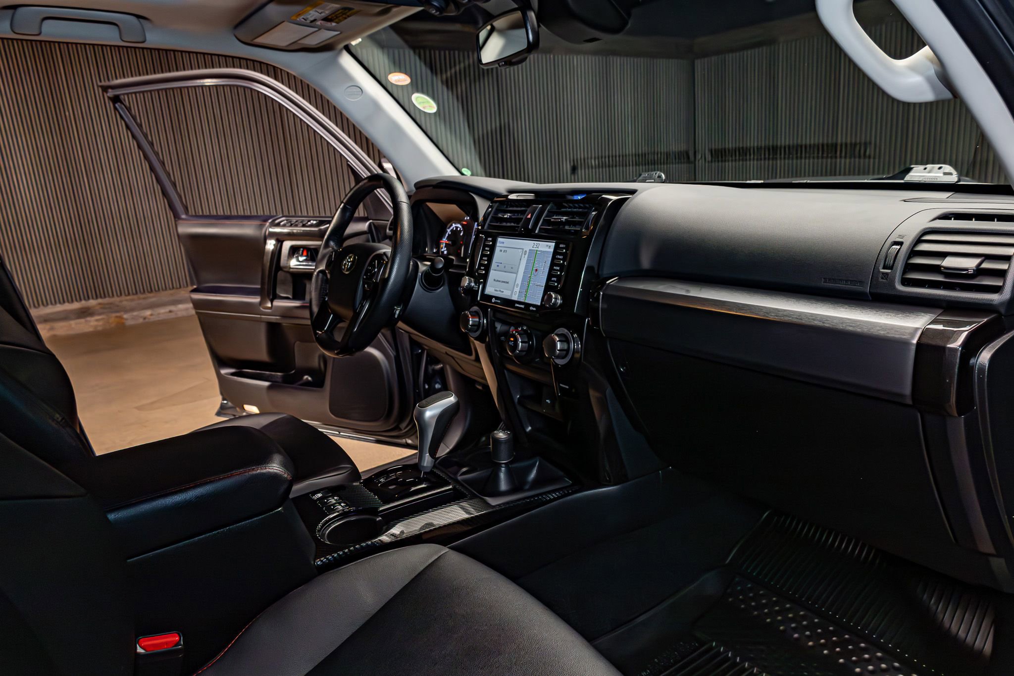 Used 2024 Toyota 4Runner TRD Off-Road Premium w/ Off Road Premium Plus Package AWD/4WD image 15