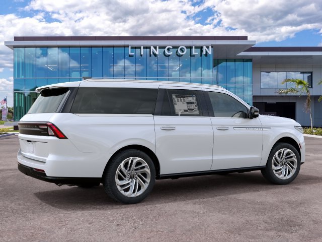 New 2027 Lincoln Navigator L Reserve RWD image 6
