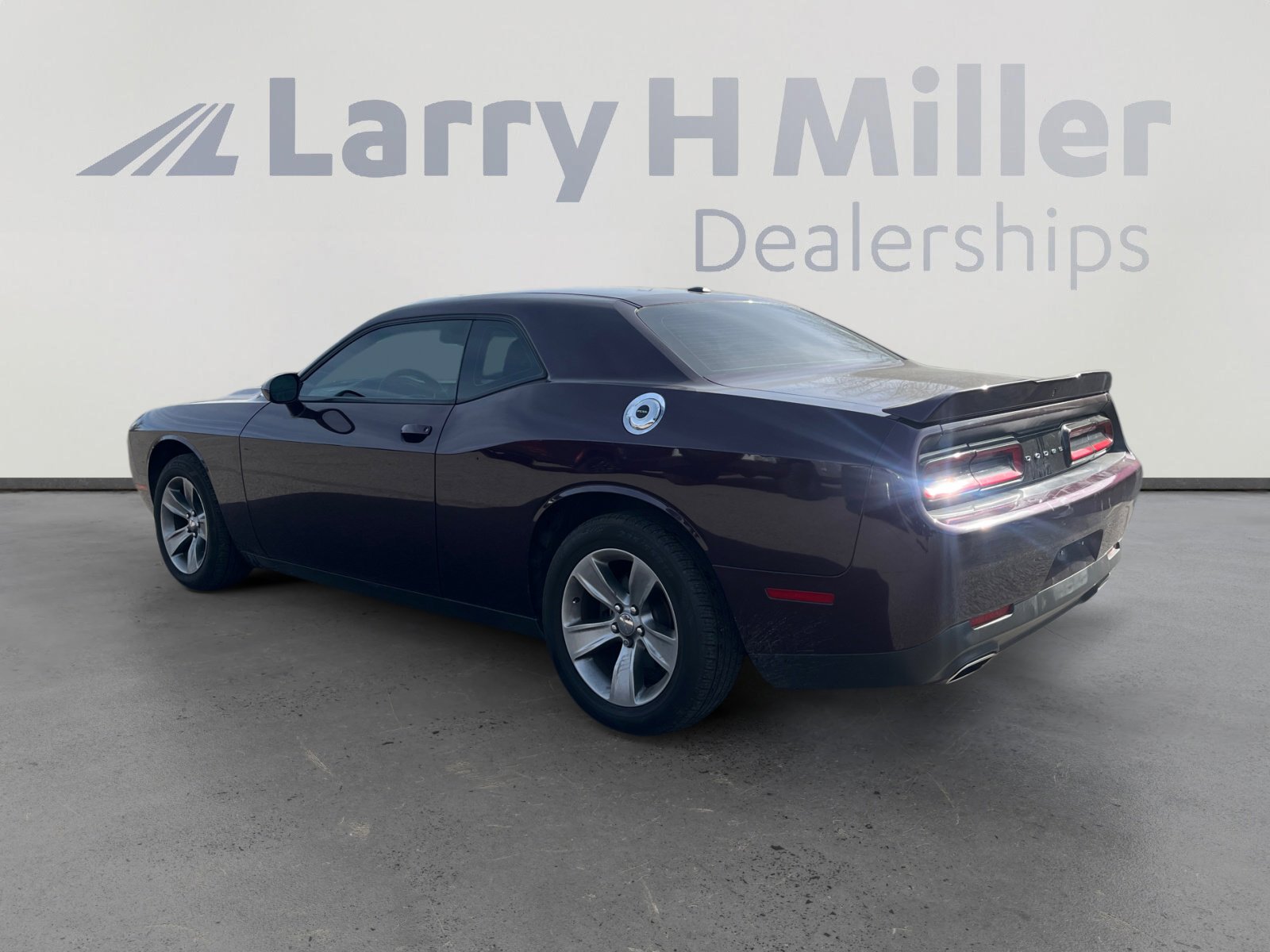 Certified 2021 Dodge Challenger SXT image 3