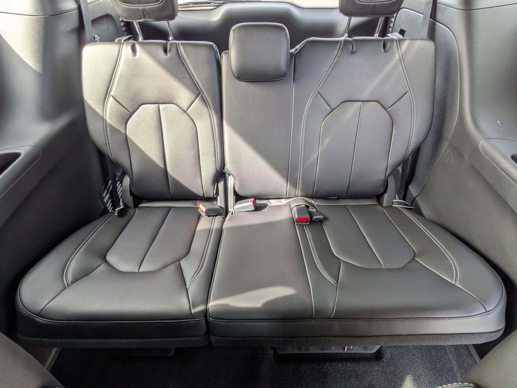 New 2026 Chrysler Voyager LX image 30