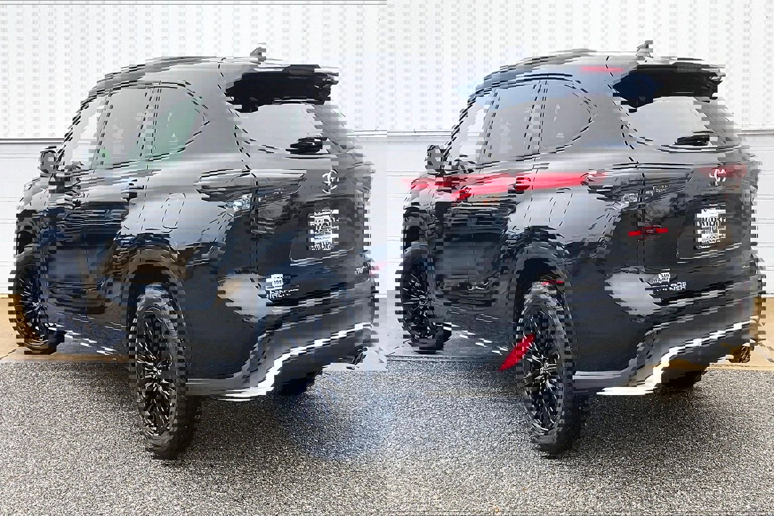 Used 2025 Toyota Highlander XSE image 15